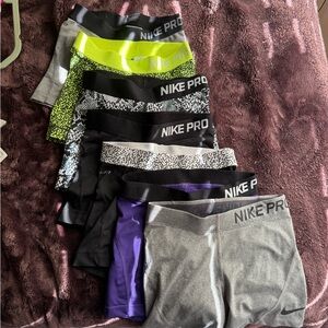 Women’s Nike Pros 7 pairs SELLING TOGETHER - Multi-Colors lightly worn